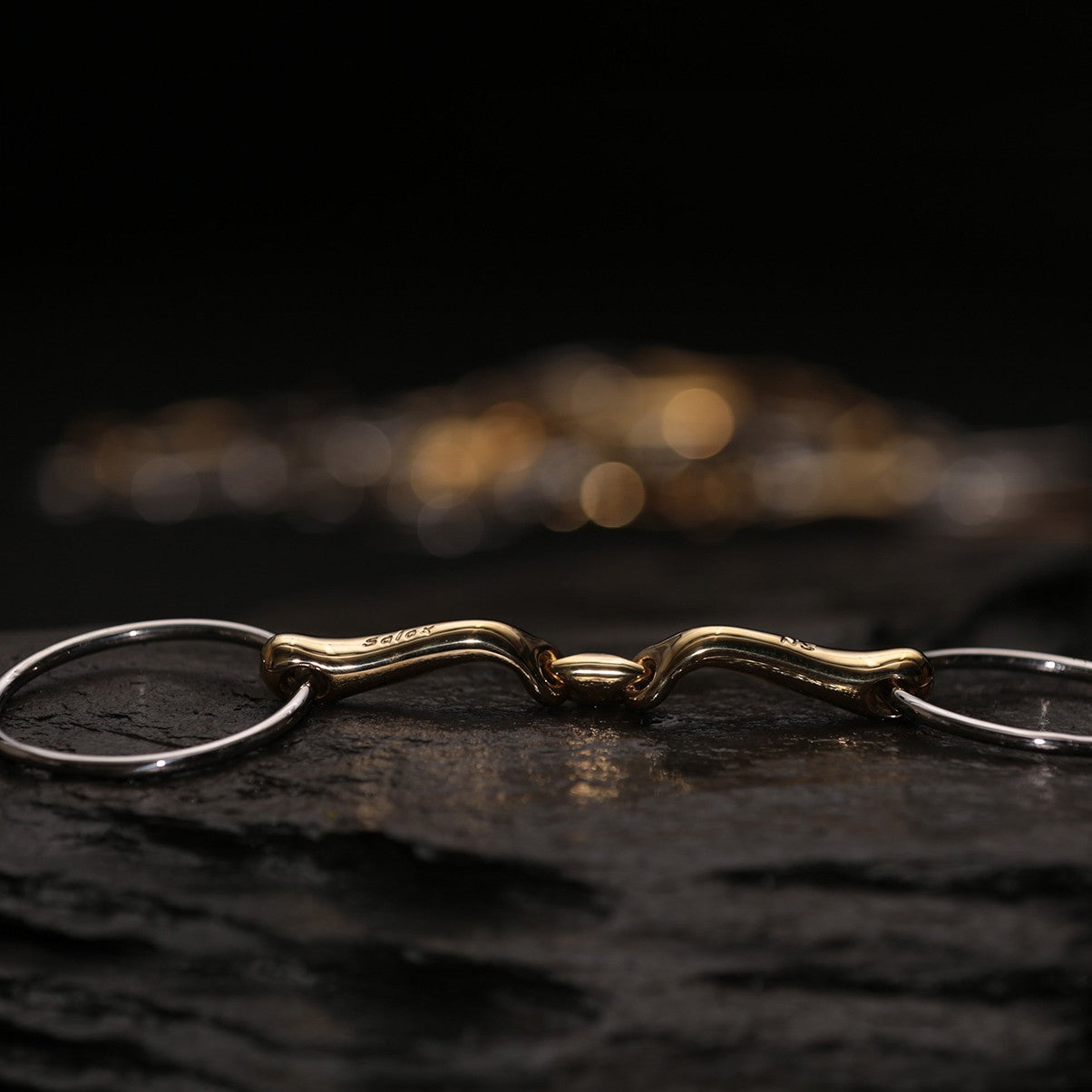 Neue Schule Loose Ring Verbindend Snaffle Bit - 0.6 in.