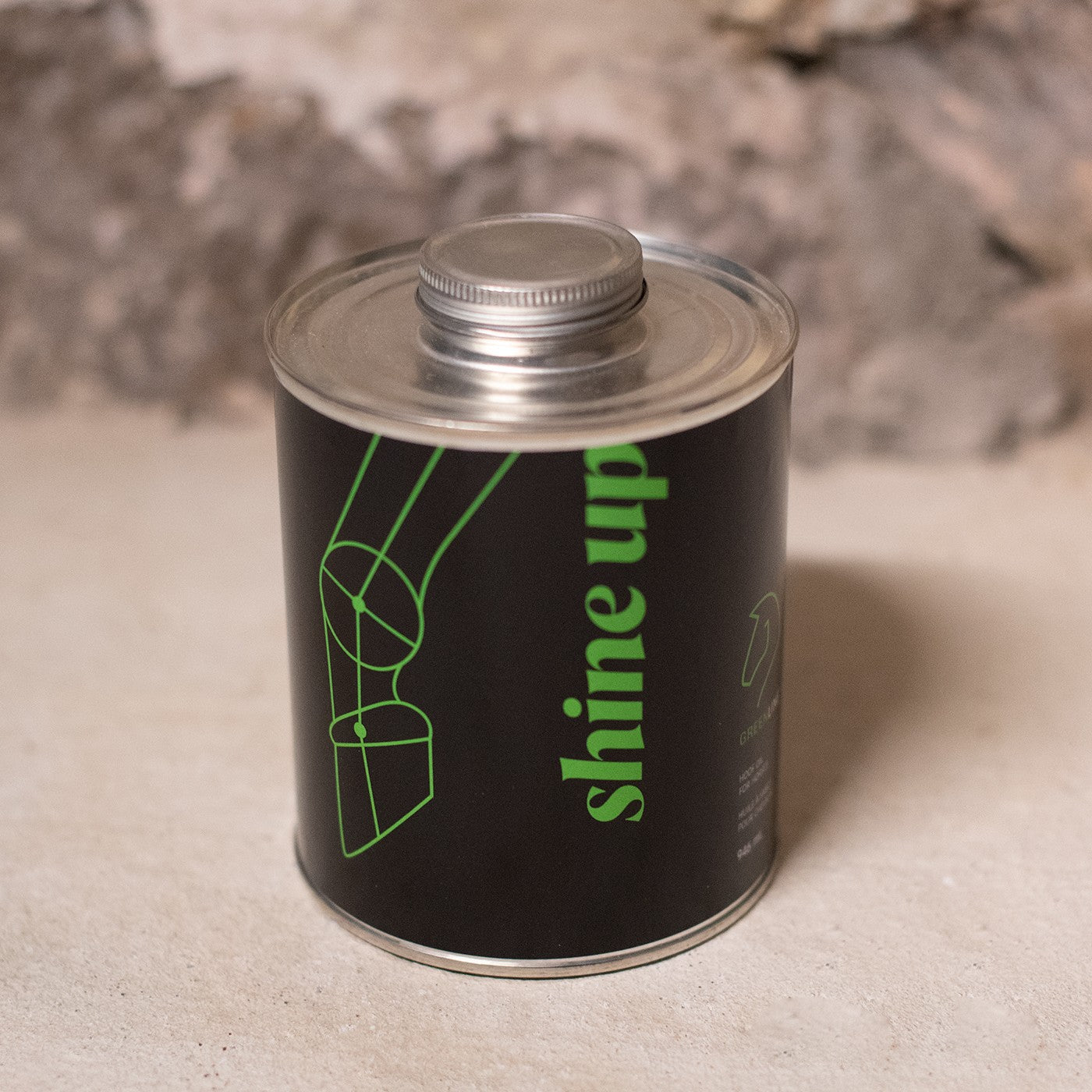 Greenline Shine Up Hoof Topical 32 oz.