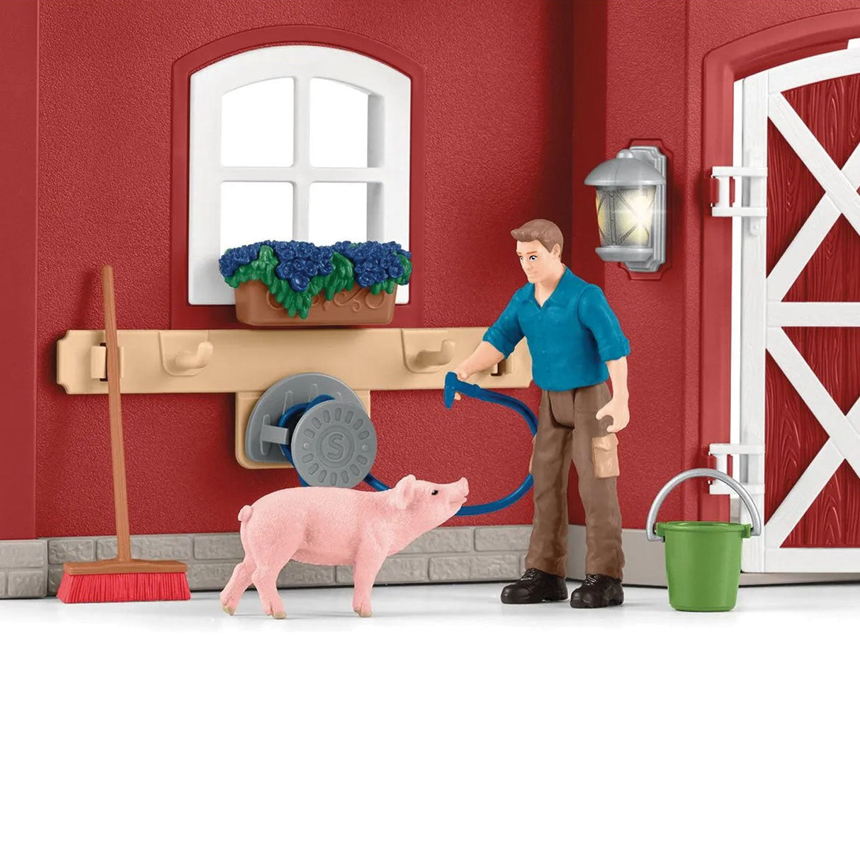 Schleich Farm World Red Barn