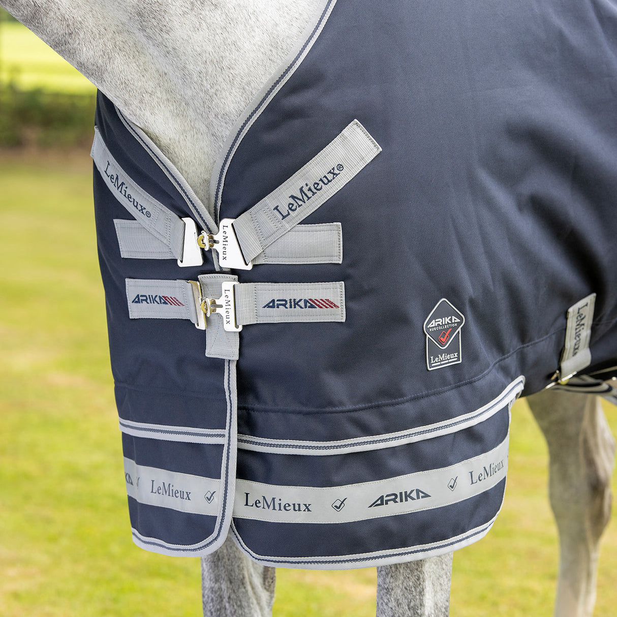 LeMieux Arika Featherweight Rainsheet 0 g