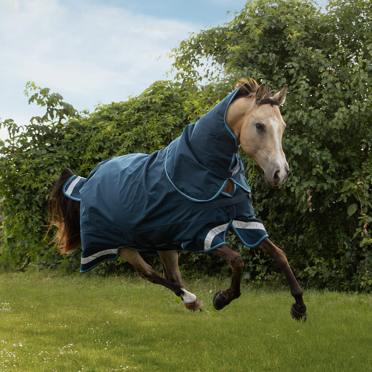 Summit Nova Rainsheet 0 g W/ 0 g Hood