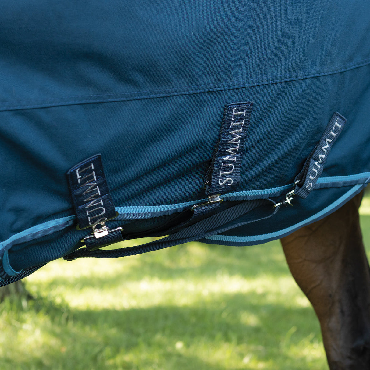 Summit Nova Rainsheet 0 g W/ 0 g Hood