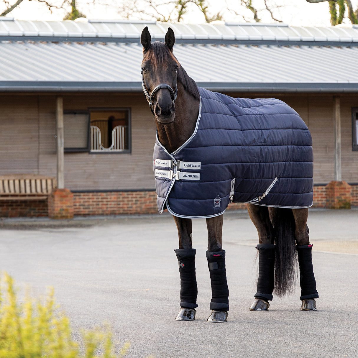 LeMieux Arika Stable-Tek Stable Blanket 200 g