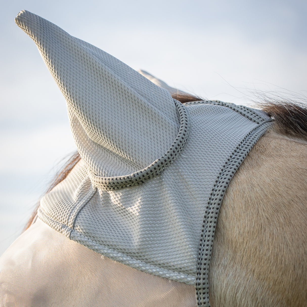 Summit Verano Fly Mask W/ Ears