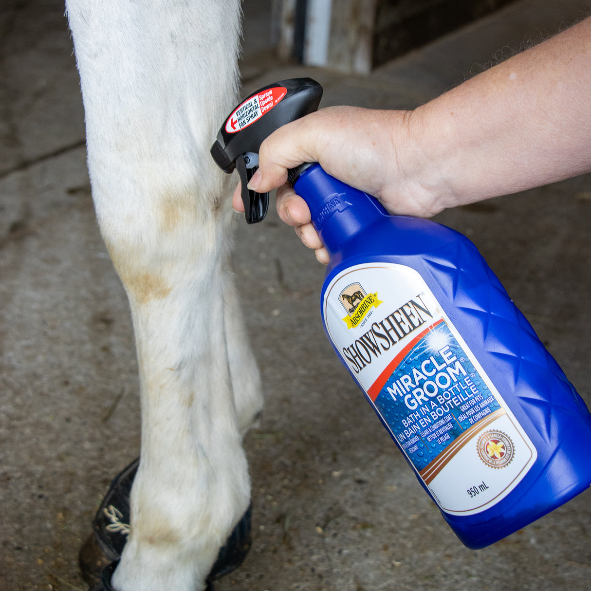 Absorbine ShowSheen Miracle Groom W/ Sprayer 32 oz.
