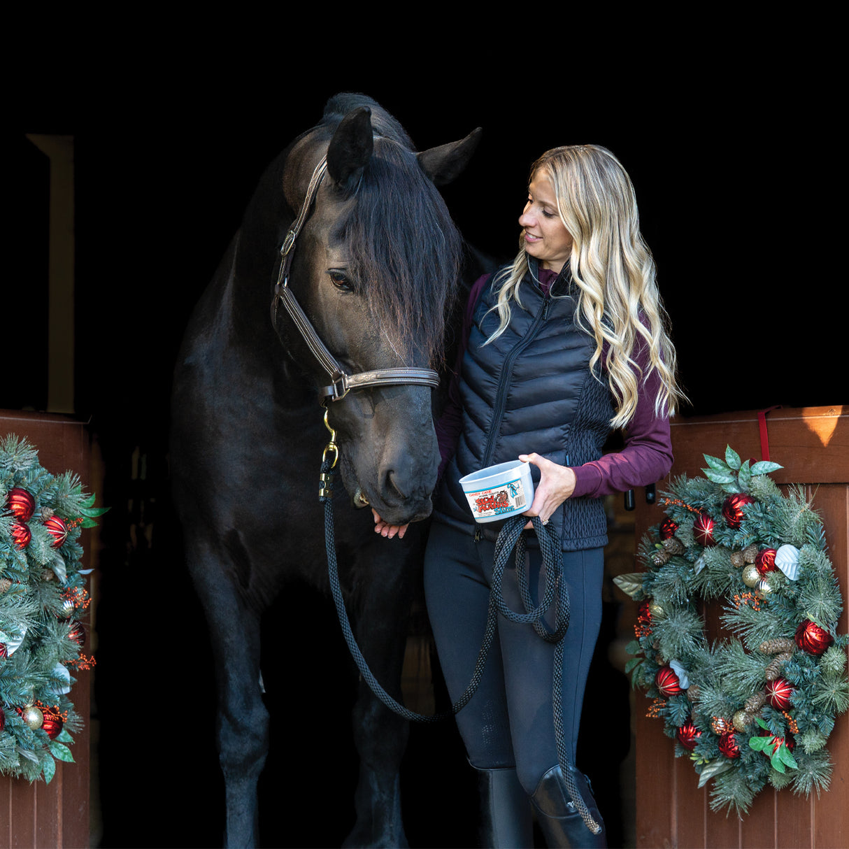 Stud Muffins Slims Candy Cane Flavor Horse Treats 20 oz.