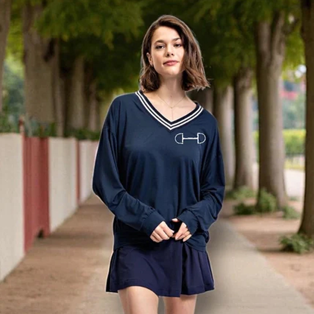 Equine & Design Charlotte V-Neck Pullover