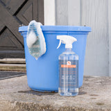Kingsleigh Equine Trough & Bucket Cleaner W/ Sprayer 33.8 oz.